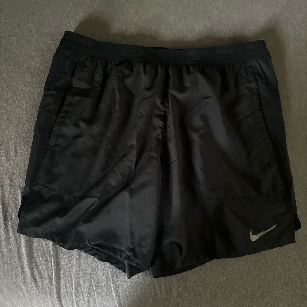 Men’s Nike running shorts (Brand new)